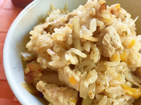 中華おこわみたいな？鶏むね肉とごぼうの炊き込みご飯